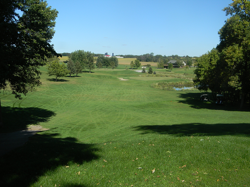 Prairie Ridge, Janesville, Minnesota Golf course information and reviews.